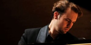 Evgeni Bozhanov, Klavier